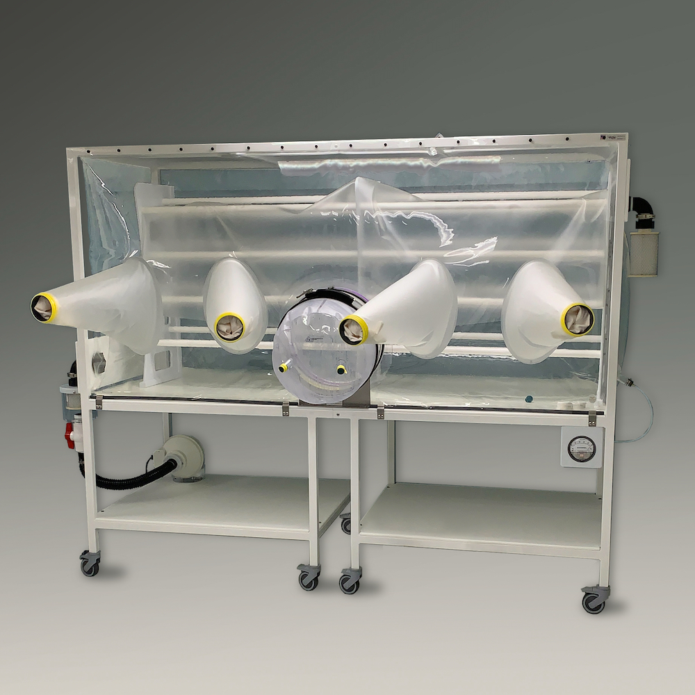 CBC 32- or 50-cage germ-free, gnotobiotic breeder isolators with polypropylene holding box.