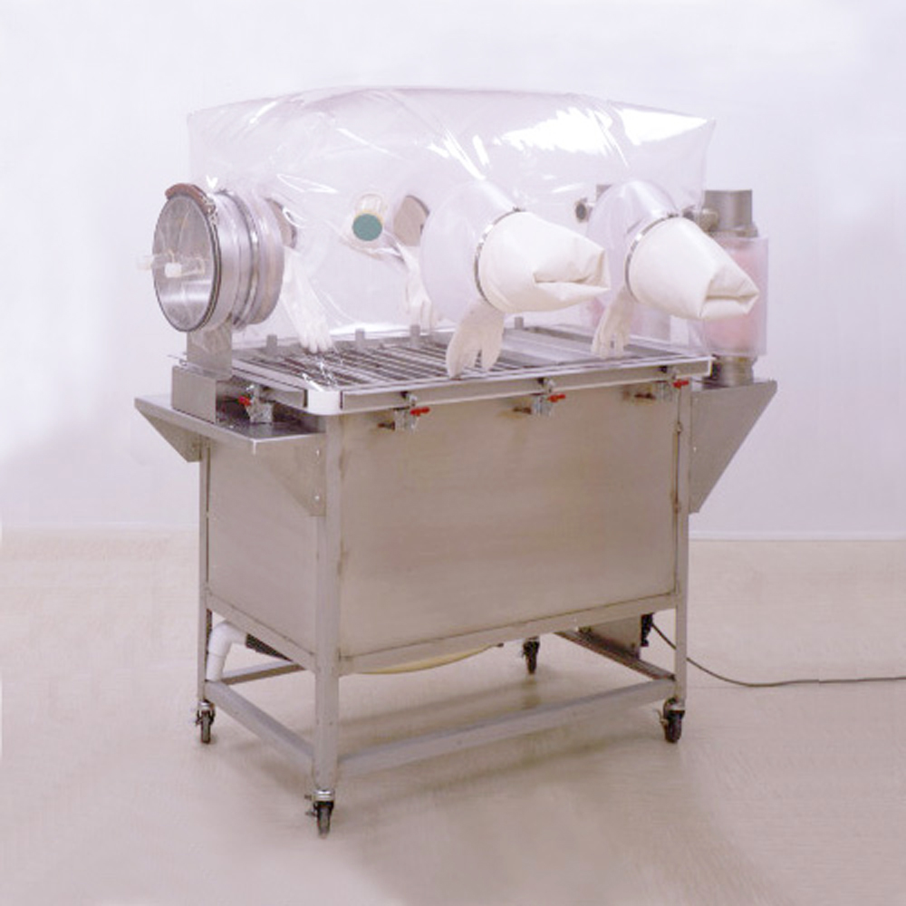 CBC gnotobiotic pig tub isolator systems.